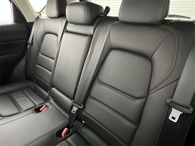 2023 Mazda CX-5 2.5 S Preferred photo 23