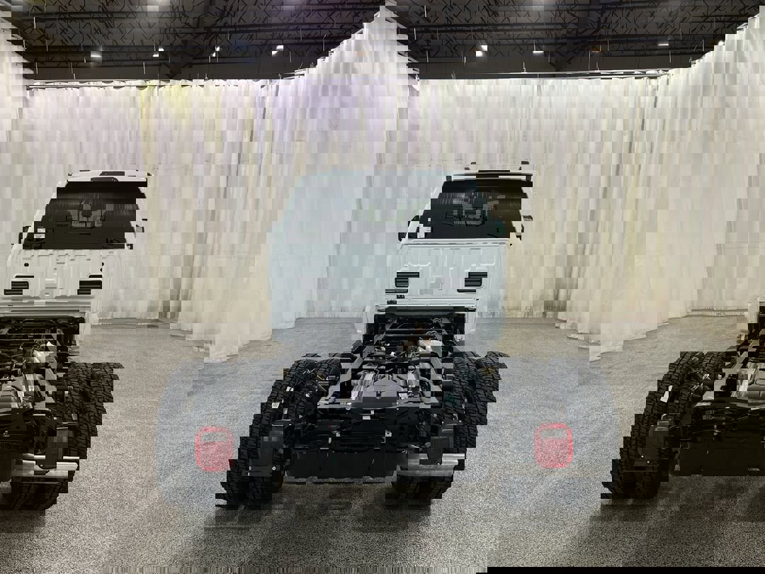 New 2025 OXFORD WHITE Ford XL image 7