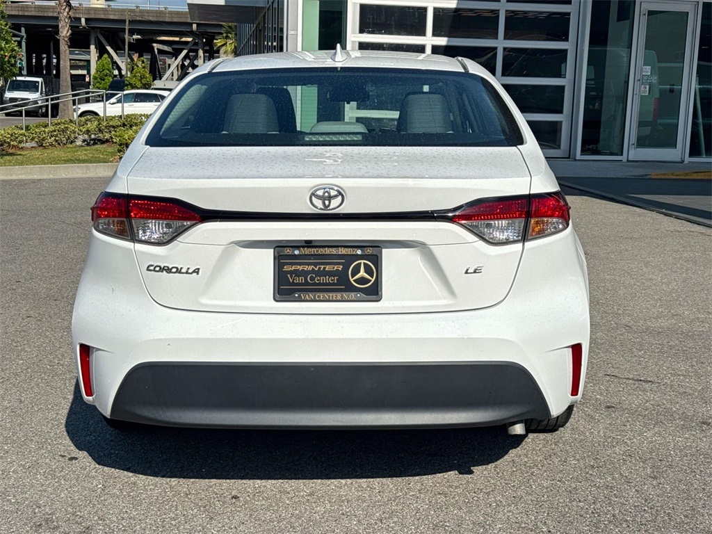 2023 Toyota Corolla LE photo 6