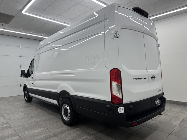 2026 Ford Transit Cargo photo 2
