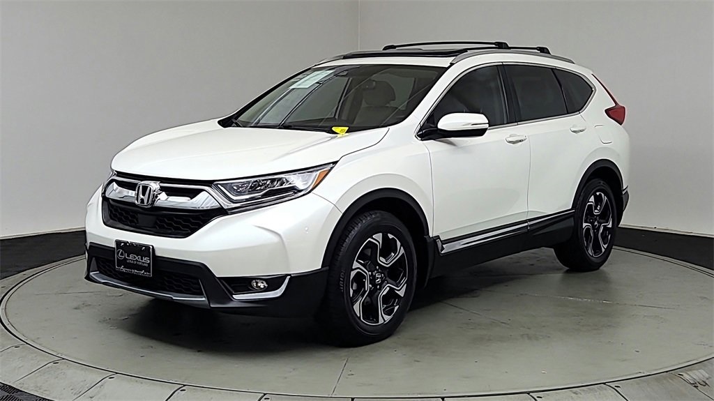 2017 Honda CR-V Touring photo 3