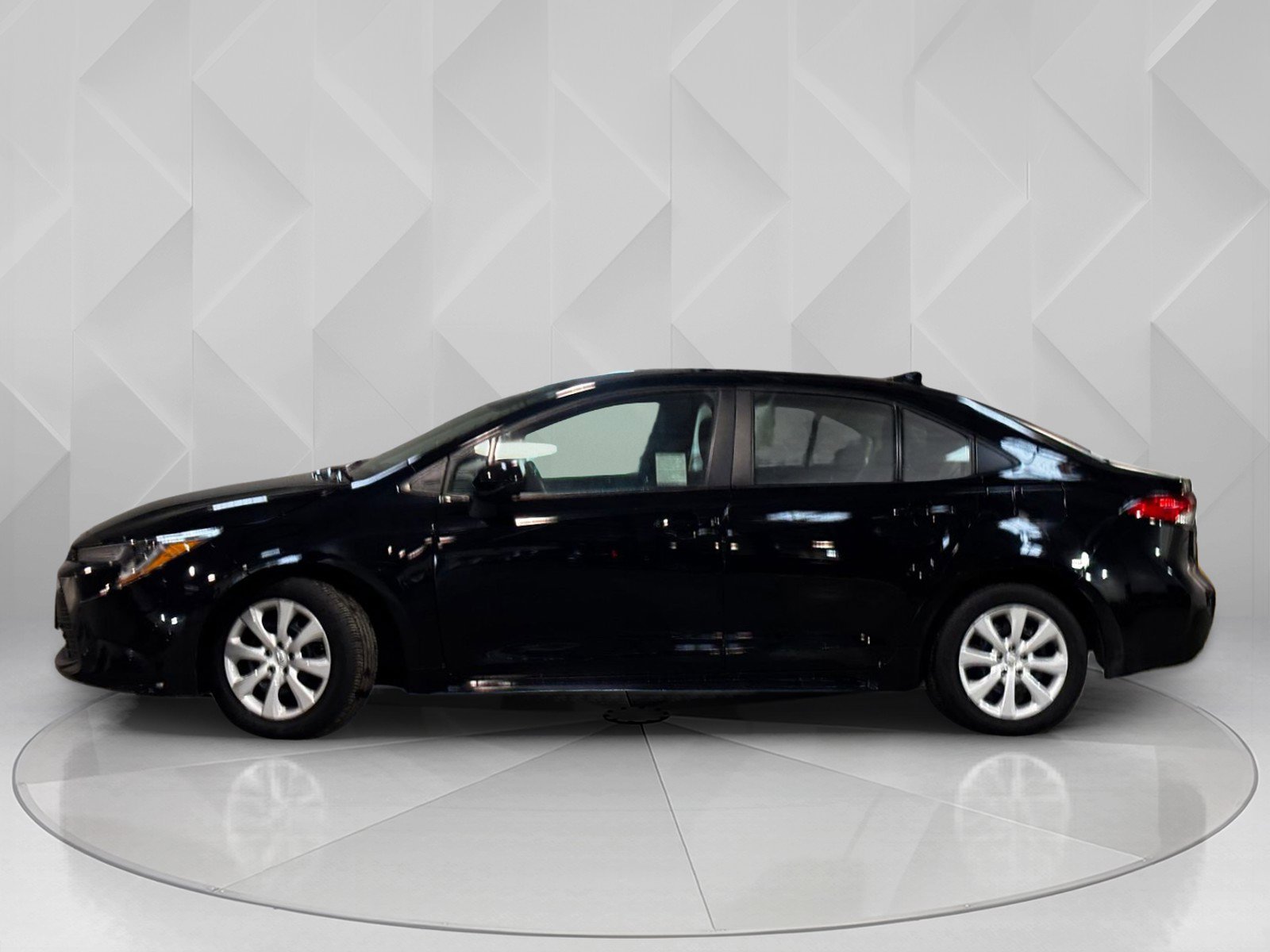 Certified 2024 Toyota Corolla LE with VIN 5YFB4MDE6RP149347 for sale in Kansas City