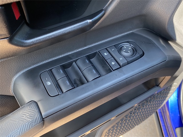 2025 Toyota Tacoma SR5 Double Cab photo 17