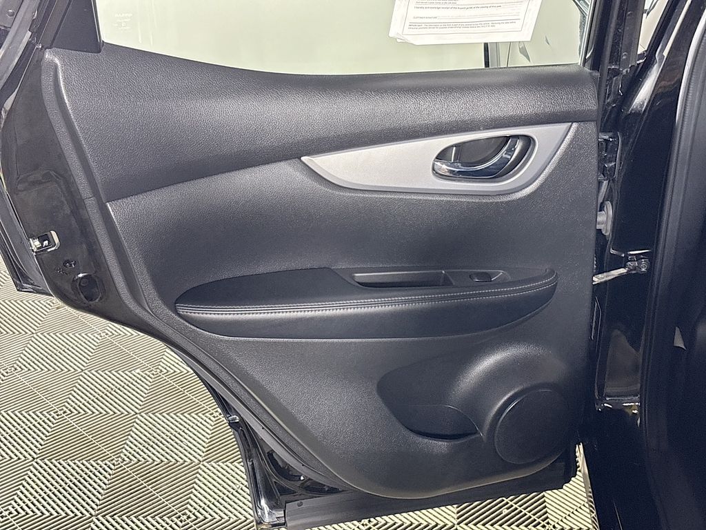 2020 Nissan Rogue Sport SL photo 18