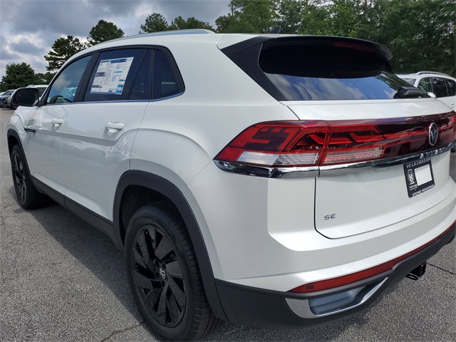 2026 Volkswagen Atlas Cross Sport SE Technology photo 3