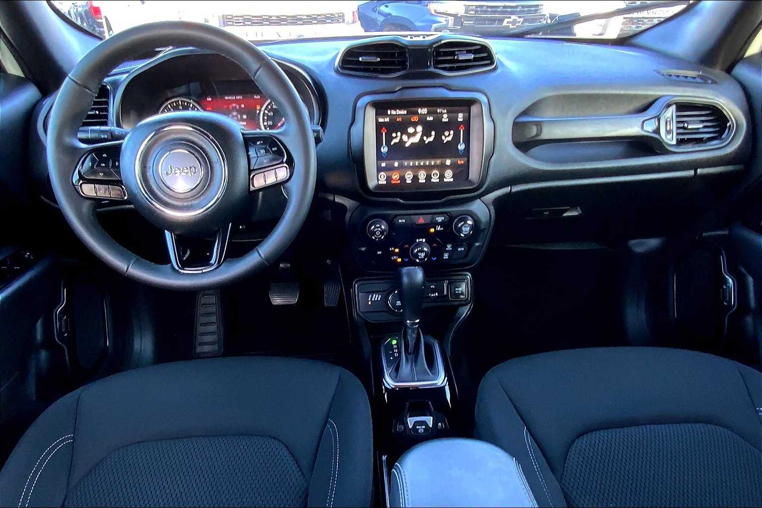 2022 Jeep Renegade Altitude photo 13