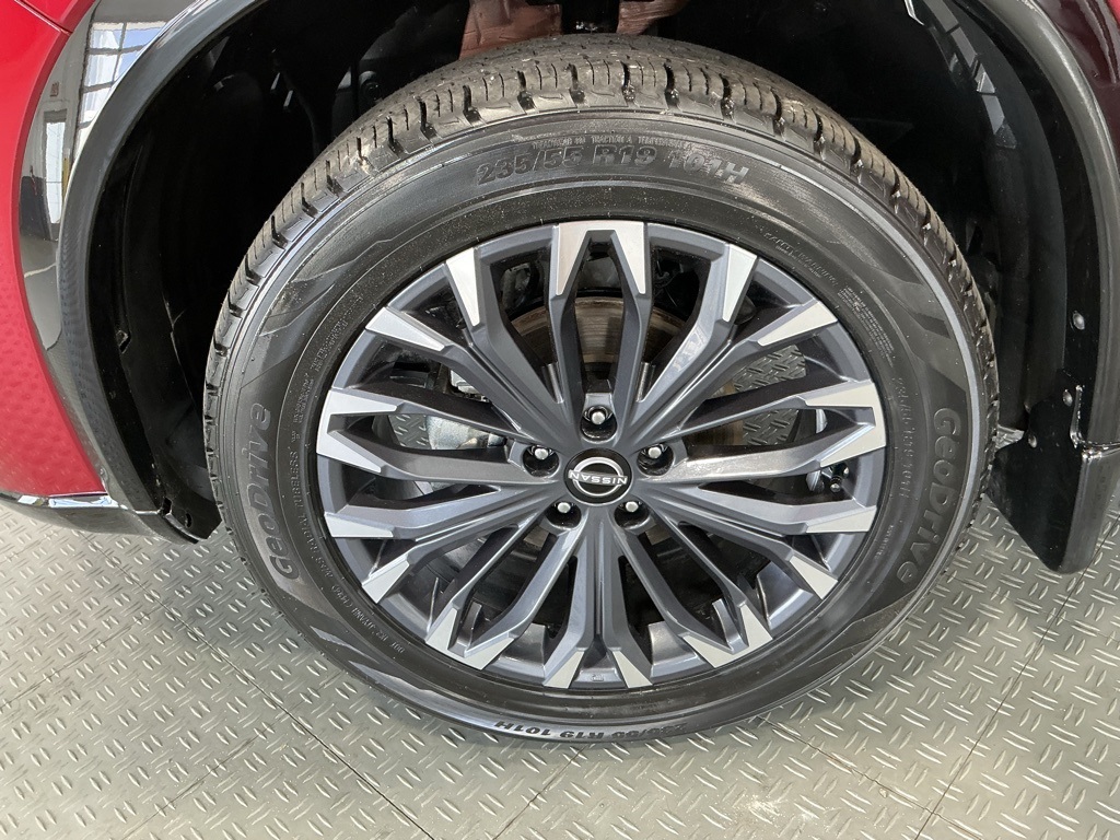 2024 Nissan Rogue Platinum photo 40