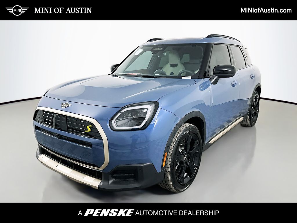 2025 MINI Countryman SE's photo