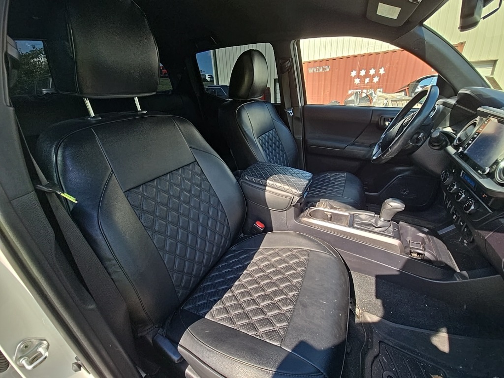 2021 Toyota Tacoma TRD Off-Road photo 16