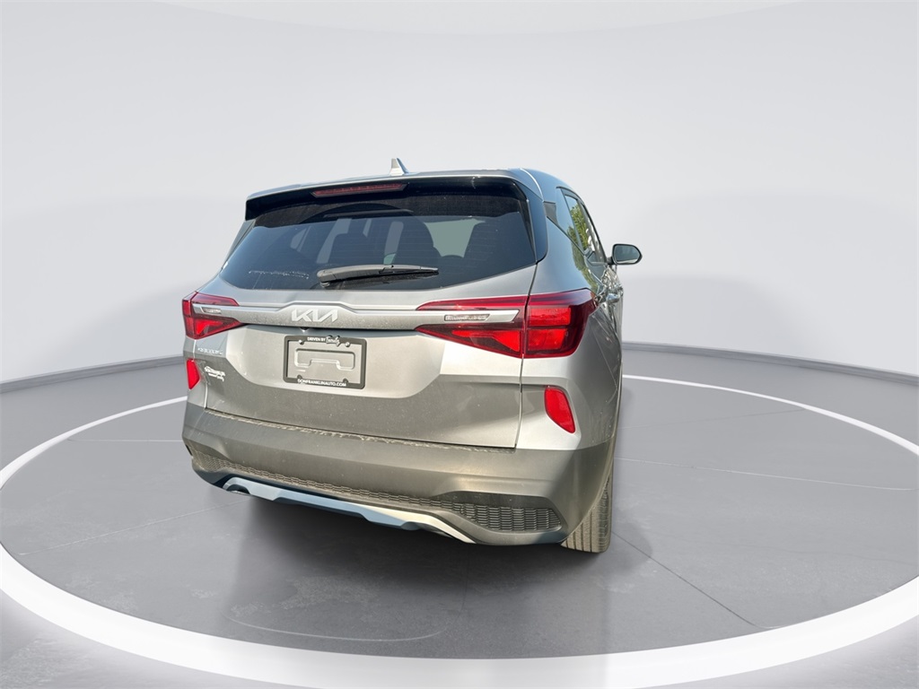 2022 Kia Seltos LX photo 7