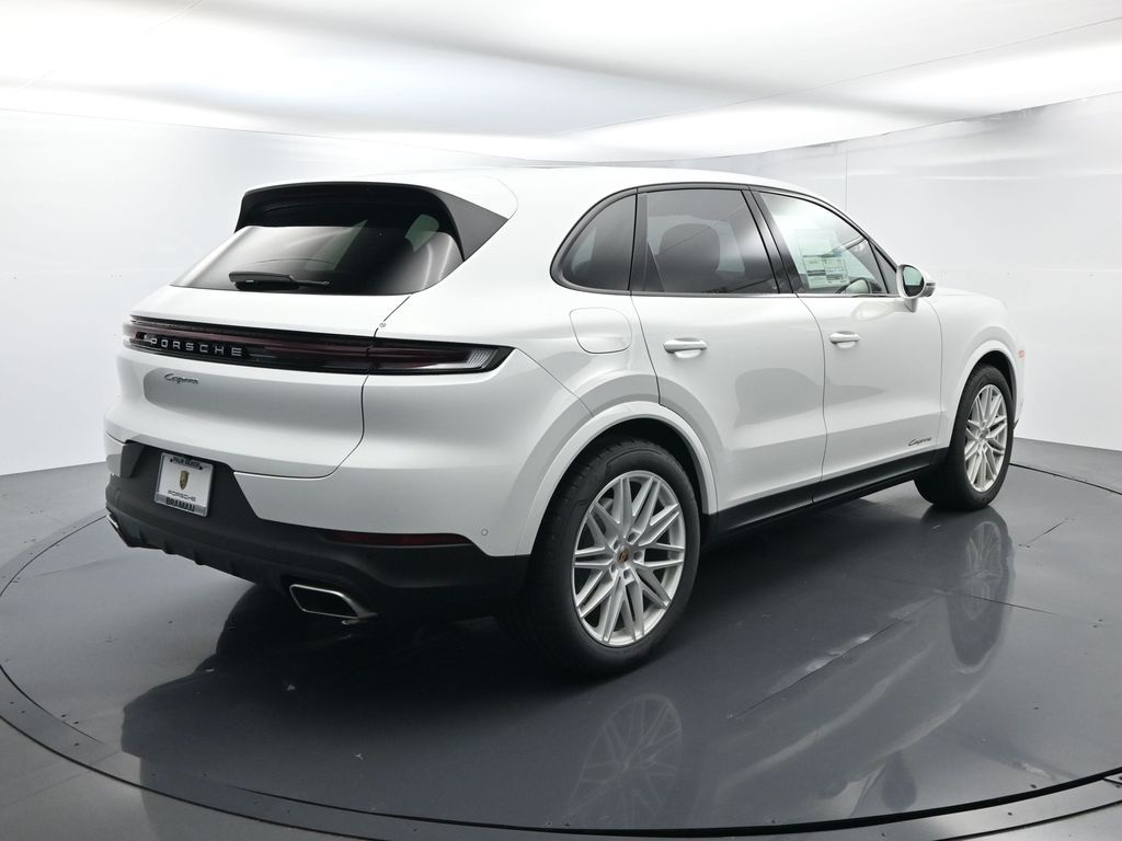 2026 Porsche Cayenne photo 12