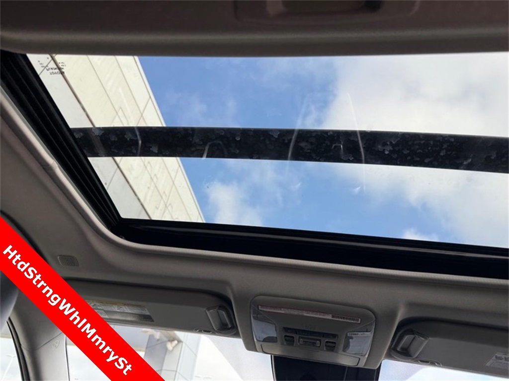 2024 Toyota RAV4 XLE Premium photo 11