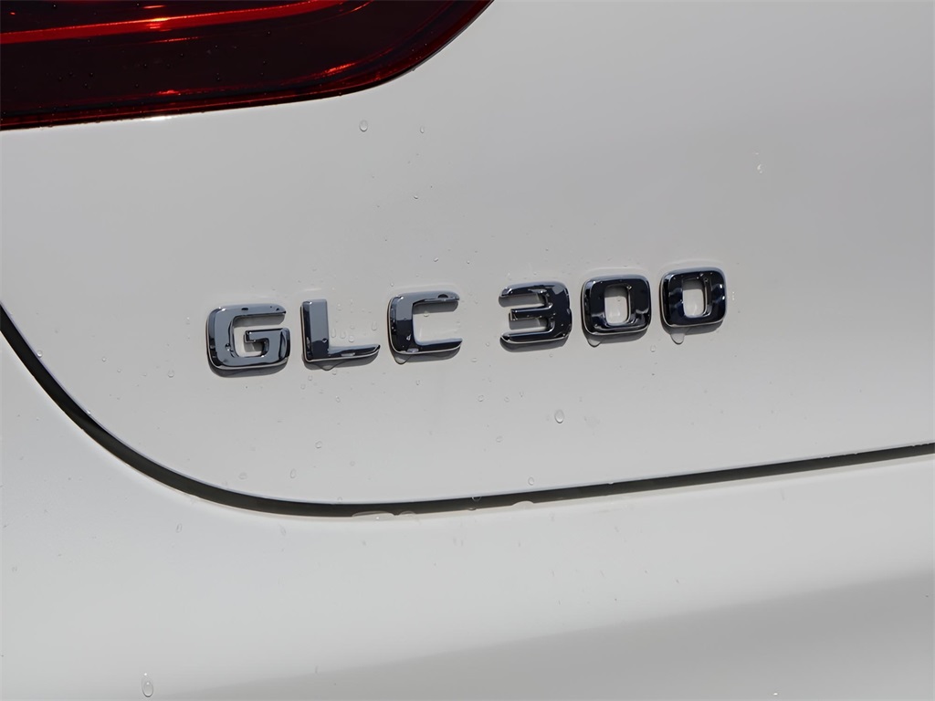 2022 Mercedes Benz GLC 300 Coupe 4MATIC photo 9
