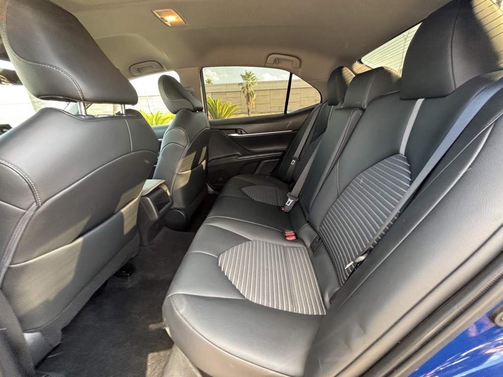 2023 Toyota Camry Hybrid SE photo 15