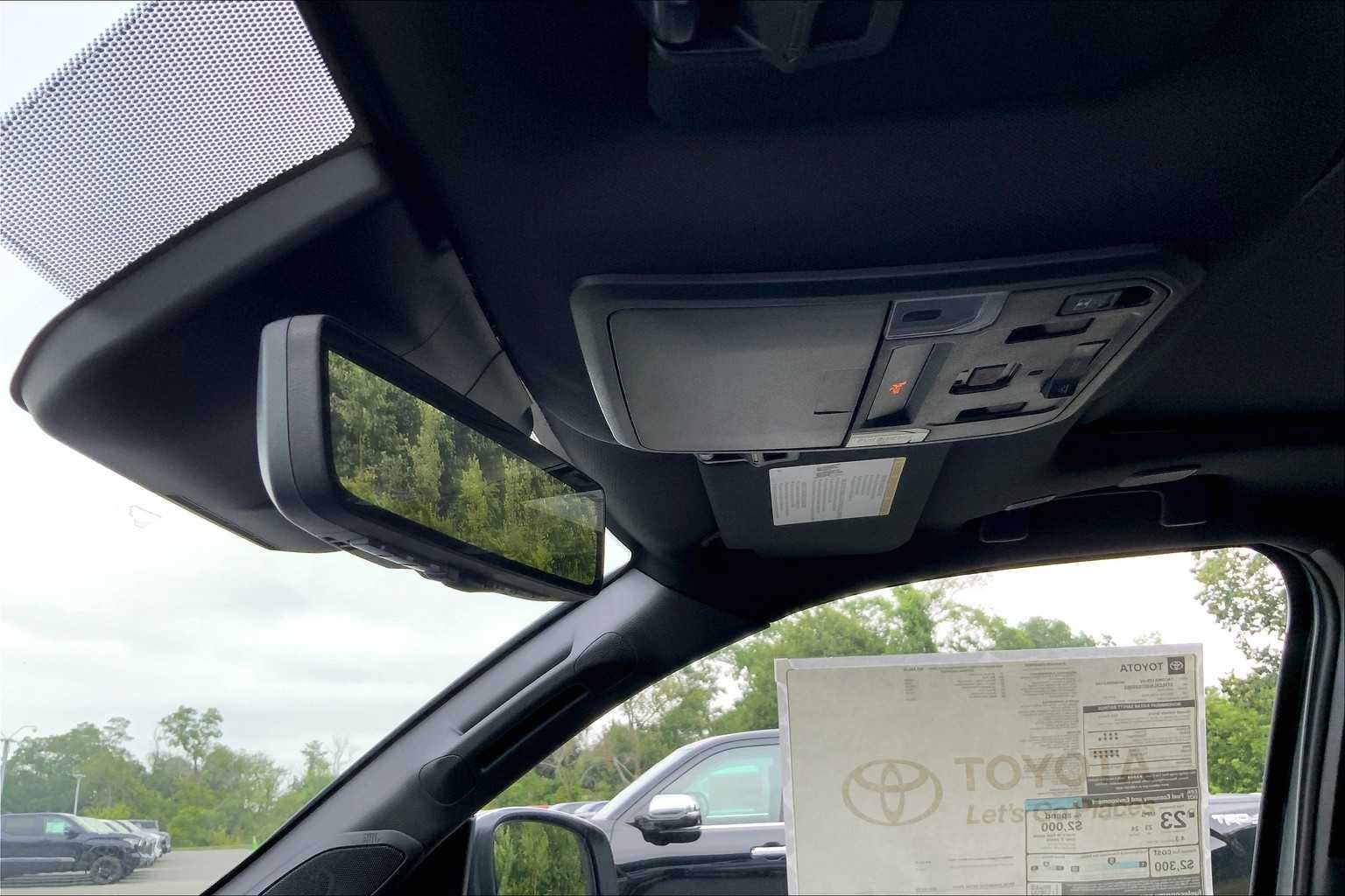 2025 Toyota Tacoma Limited photo 19