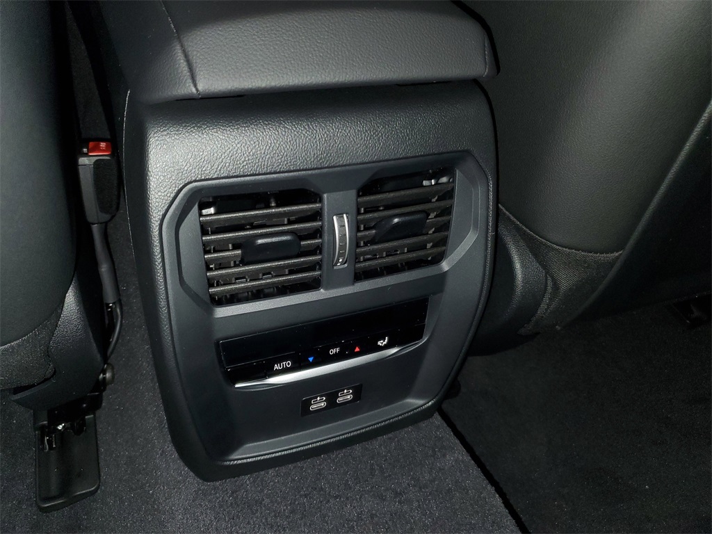 2025 Bmw i4 eDrive40 photo 11