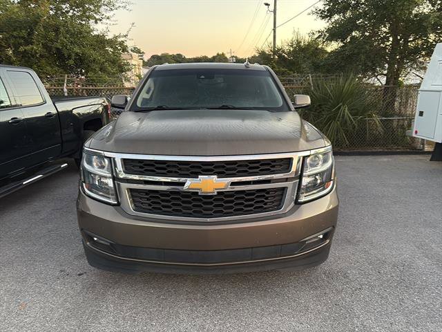 2015 Chevrolet Suburban LT photo 2