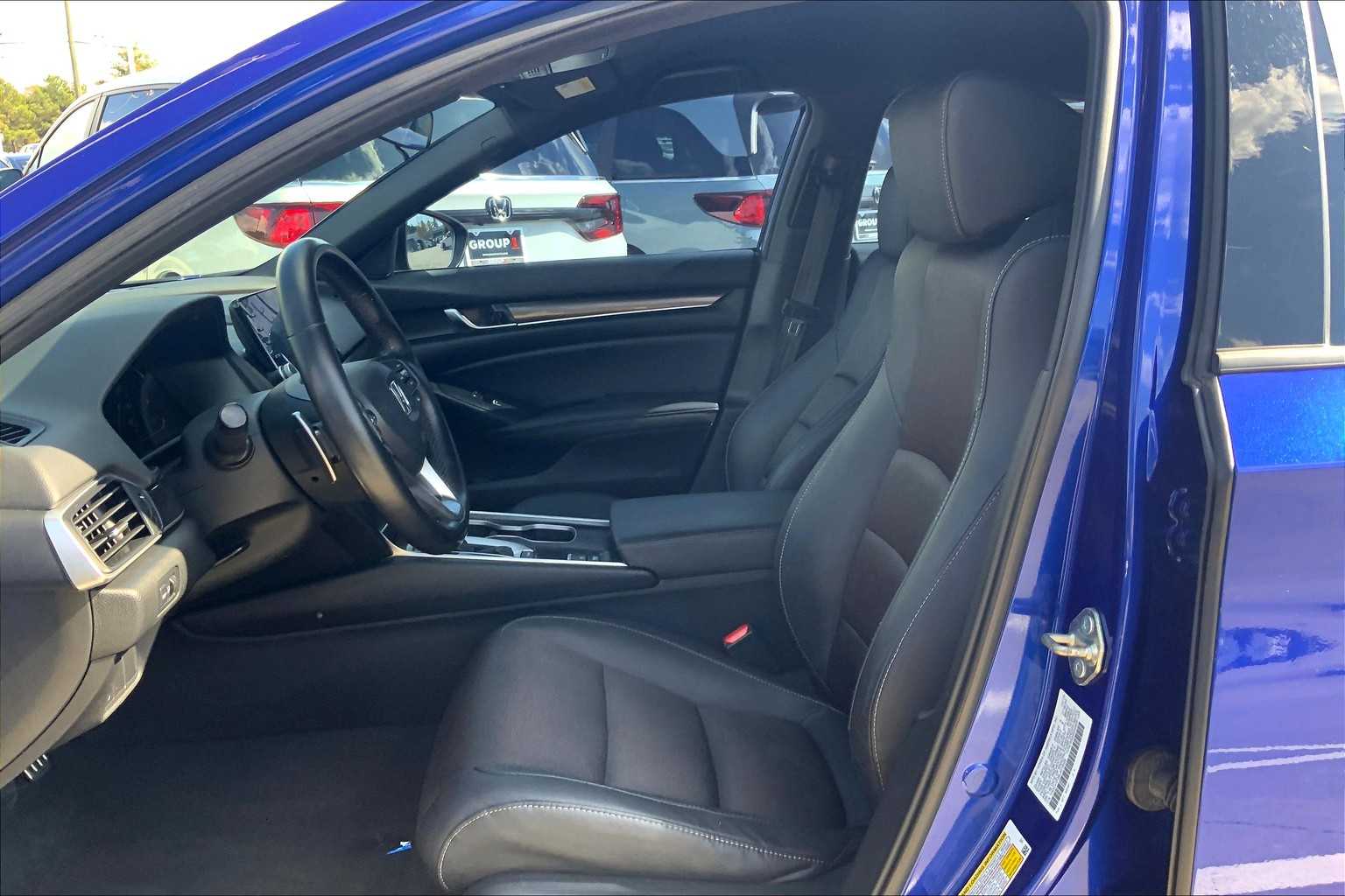 2020 Honda Accord Sport photo 7