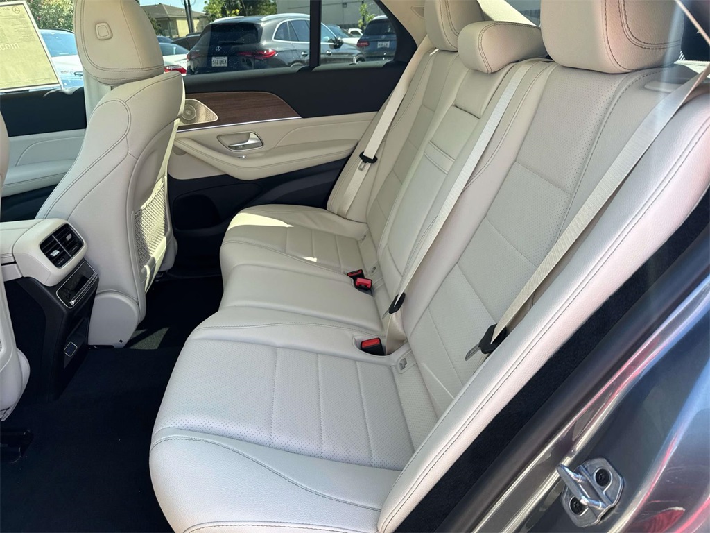 2026 Mercedes Benz GLE 450 4MATIC photo 5