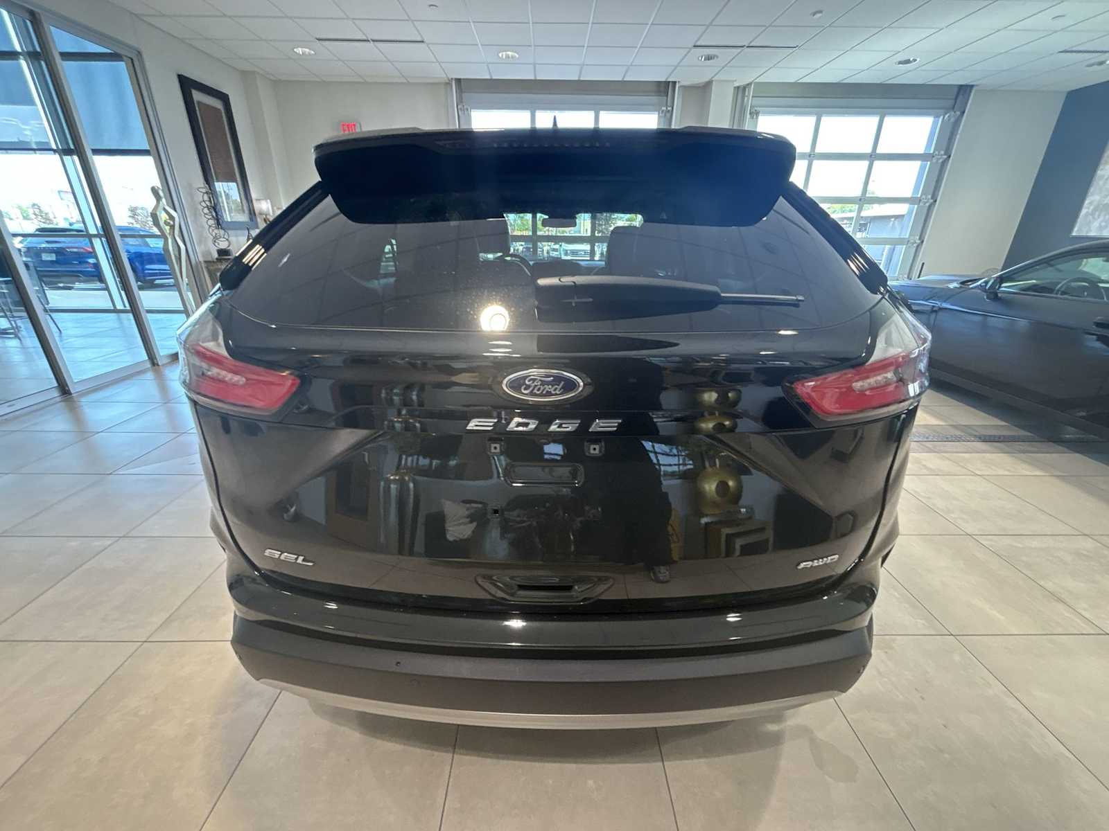 2024 Ford Edge SEL photo 4