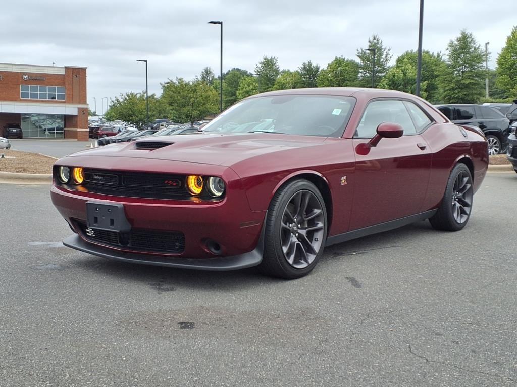 2020 Dodge Challenger R/T's photo