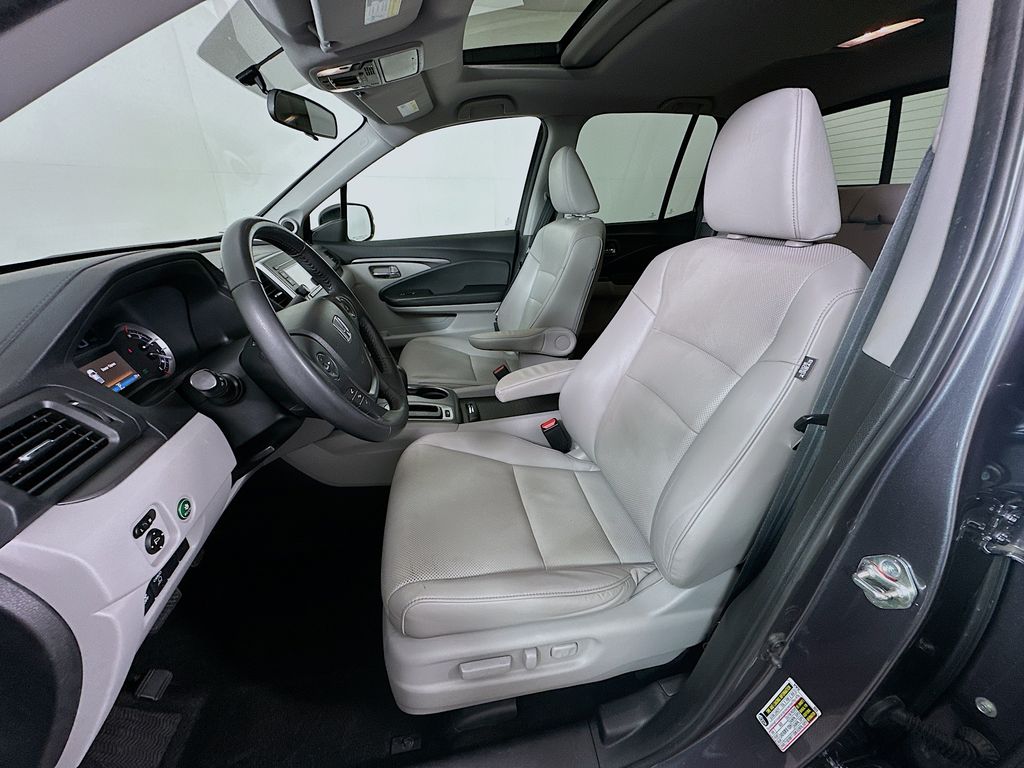 2019 Honda Ridgeline RTL photo 15