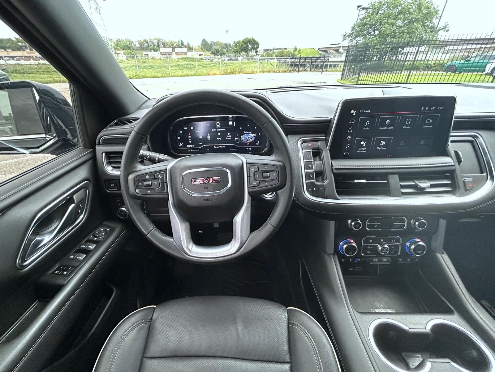 2023 Gmc Yukon SLT photo 13