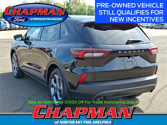 2025 Ford Escape ST-Line photo 2