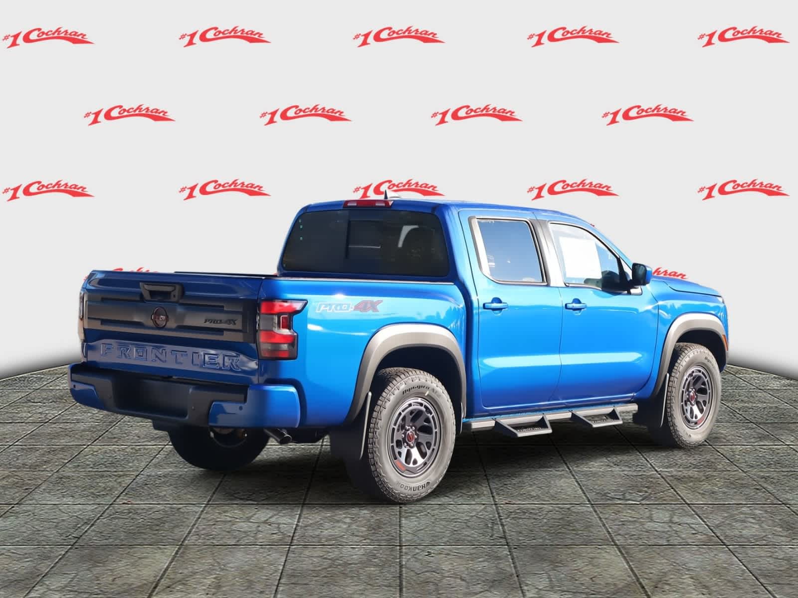 2025 Nissan Frontier PRO-4X photo 3