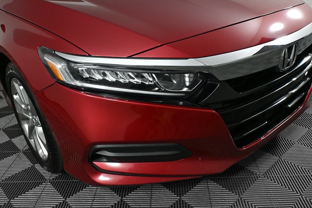 2018 Honda Accord LX photo 31