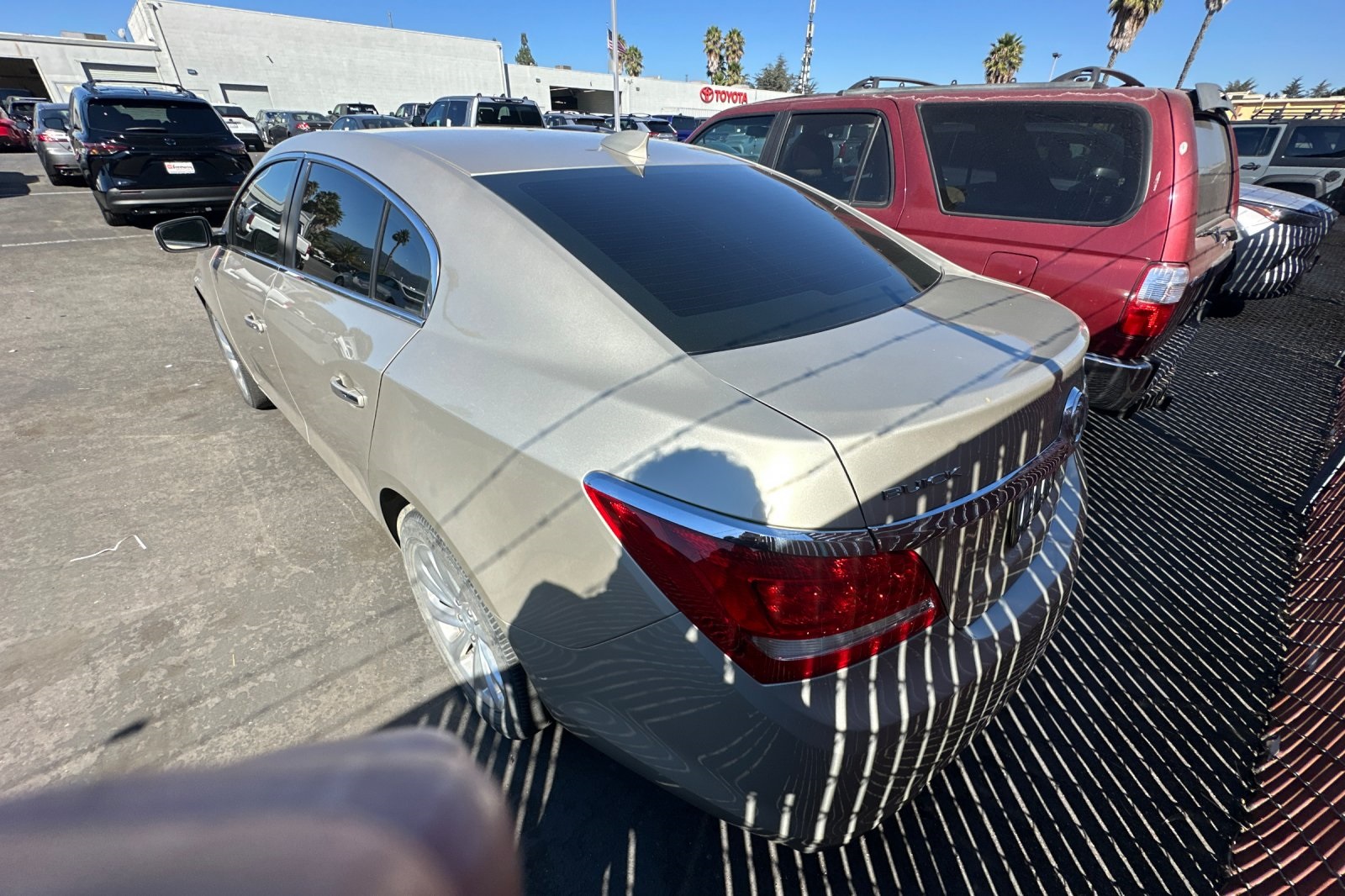 2016 Buick LaCrosse Leather photo 3