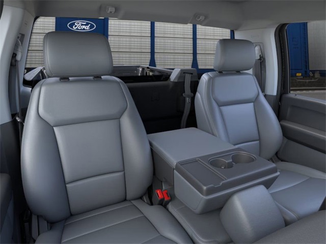 2025 Ford F-150 XL photo 4