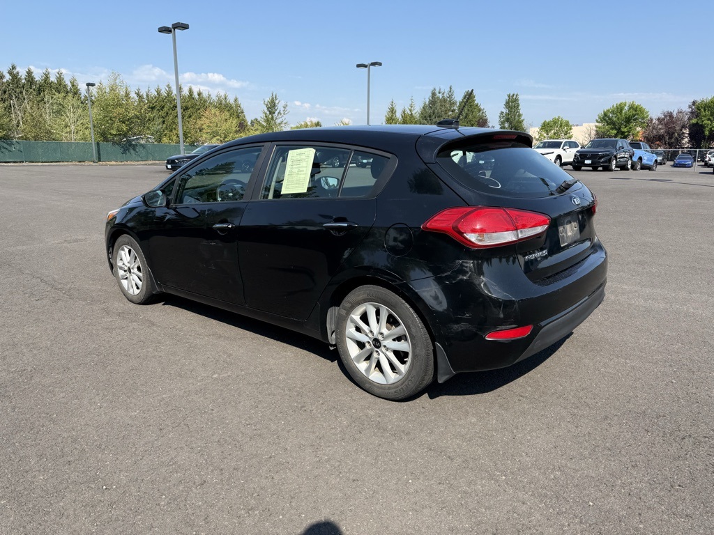 2017 Kia Forte LX photo 5