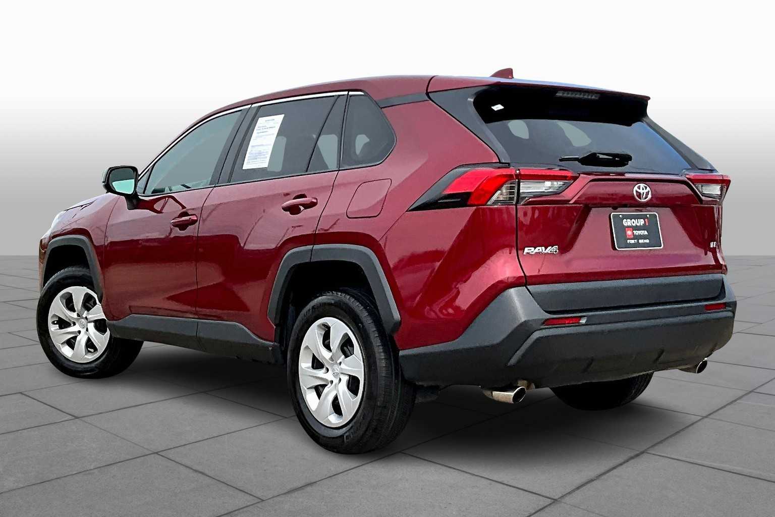 2023 Toyota RAV4 LE photo 11