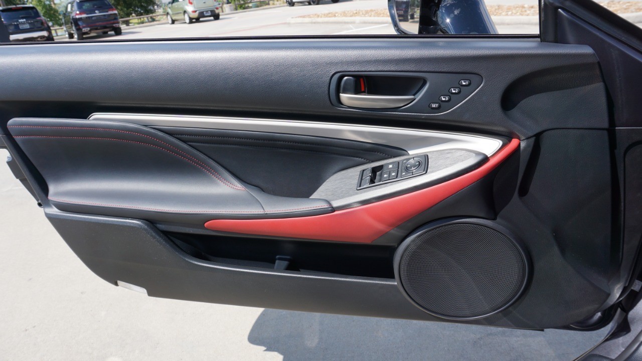 2019 Lexus RC 300 photo 25