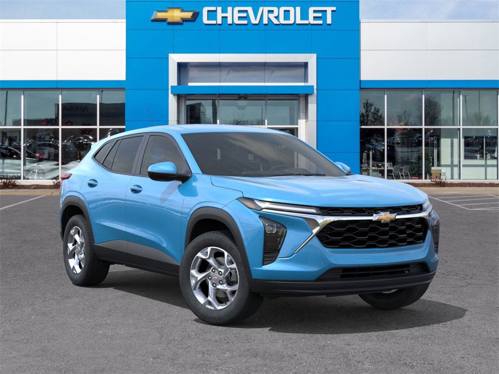 2026 Chevrolet Trax LS photo 4
