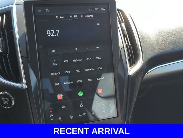 2022 Ford Edge Titanium photo 9