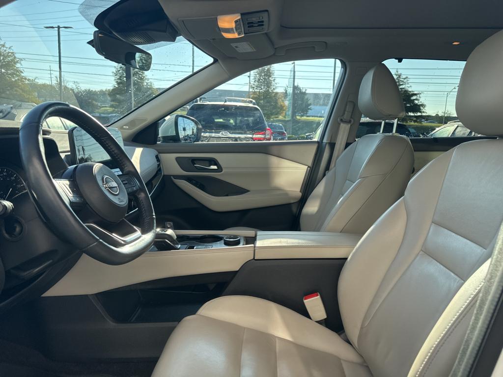 2022 Nissan Rogue SL photo 8