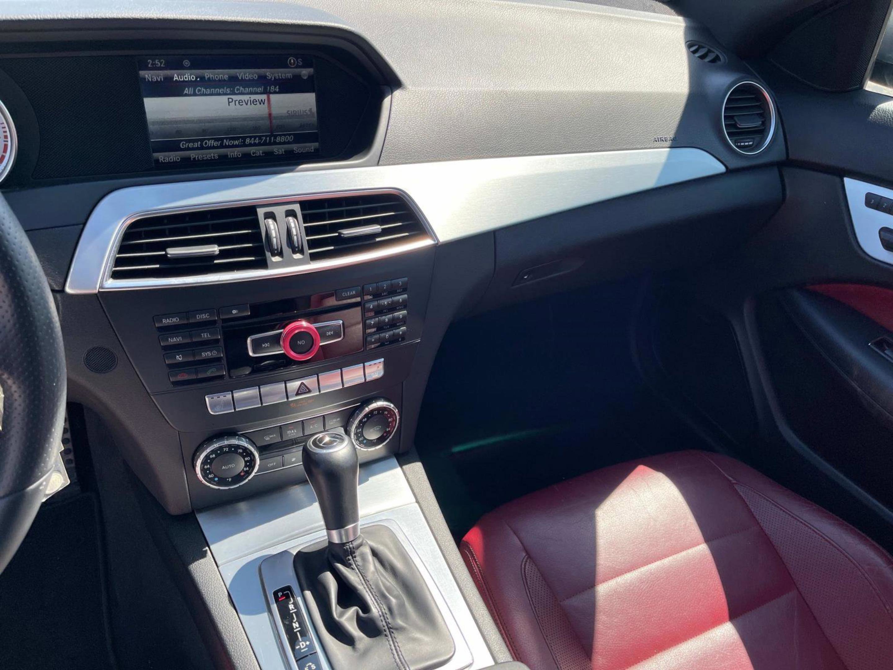 2014 Mercedes Benz C 250 photo 10