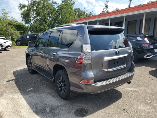 2023 Lexus GX 460 photo 2