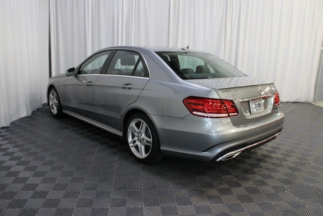 2014 Mercedes Benz E 350 4MATIC photo 4