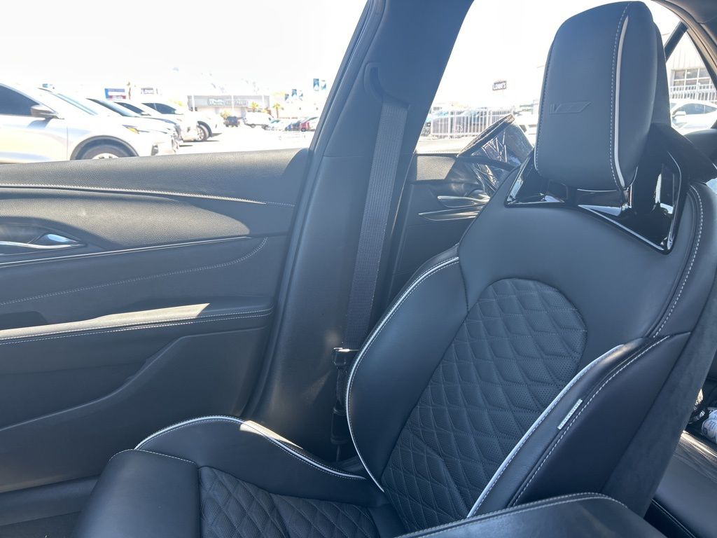2023 Cadillac CT4 photo 13