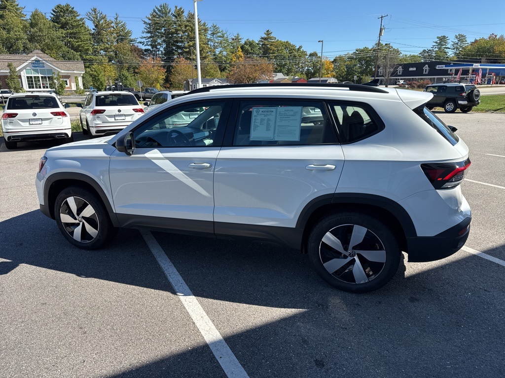 2025 Volkswagen Taos S photo 3