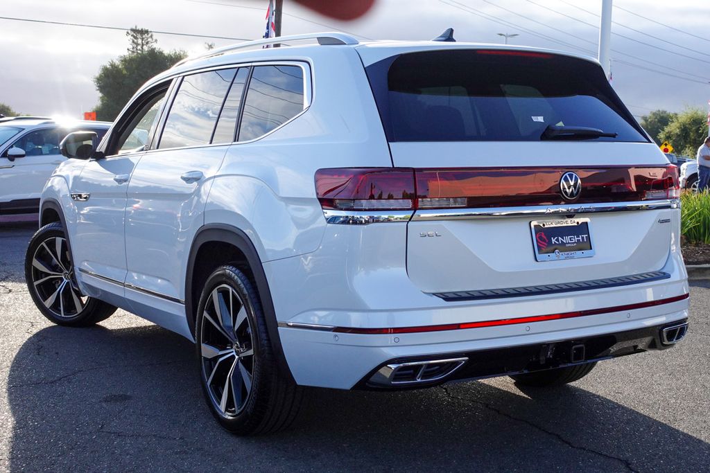 2026 Volkswagen Atlas SEL Premium R-Line photo 10