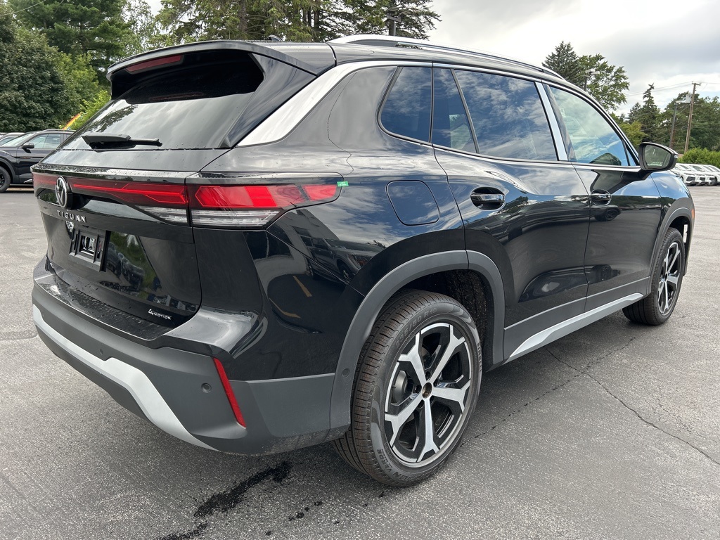 2025 Volkswagen Tiguan SE photo 4