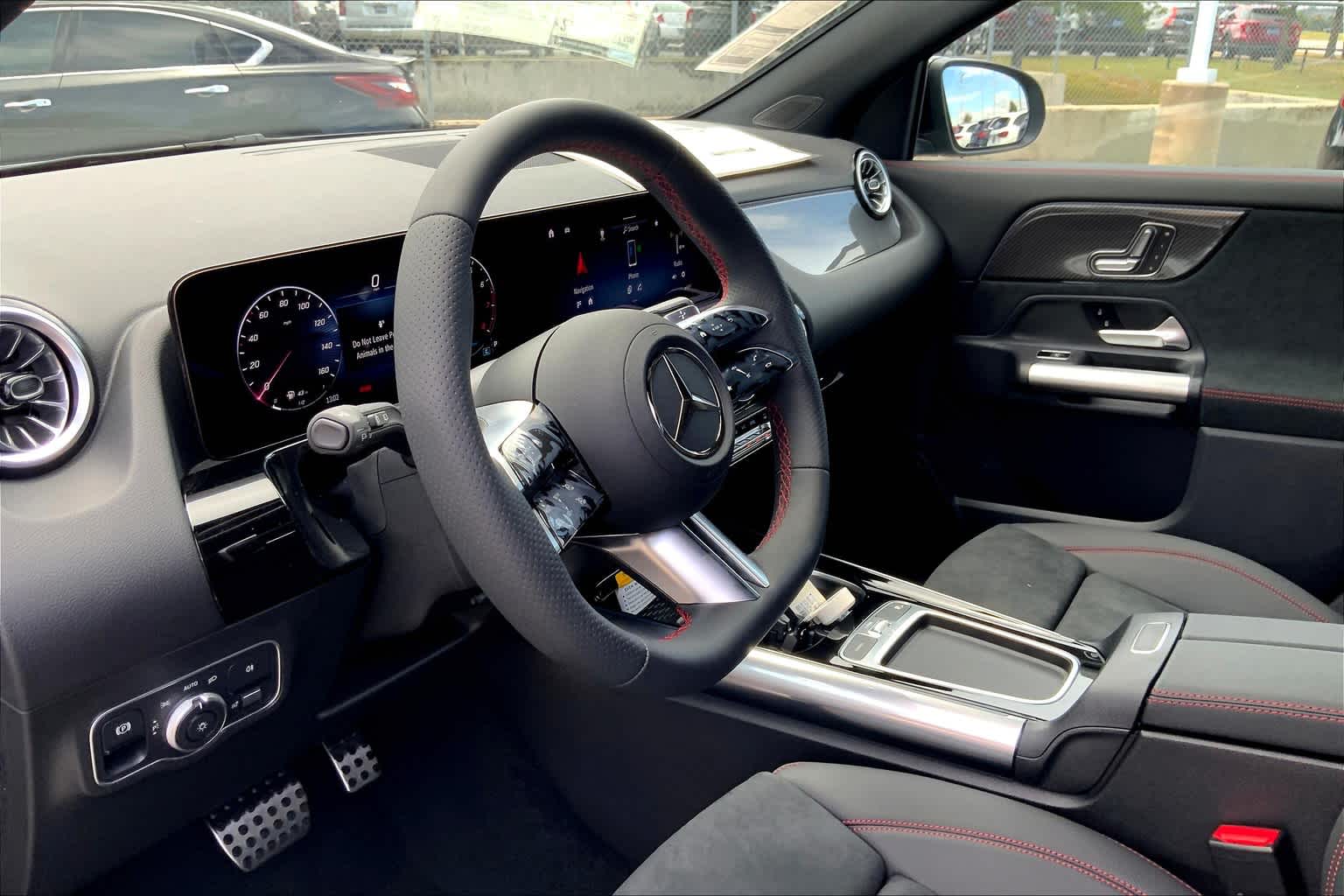 2025 Mercedes Benz GLA 250 photo 9