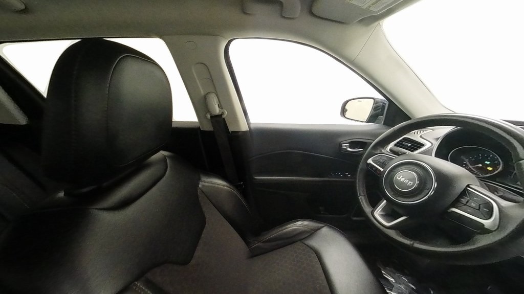 2021 Jeep Compass Latitude photo 25