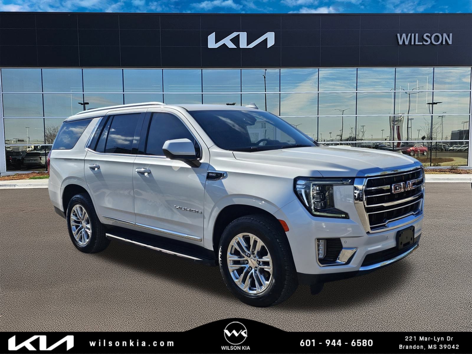 2021 GMC Yukon SLT's photo