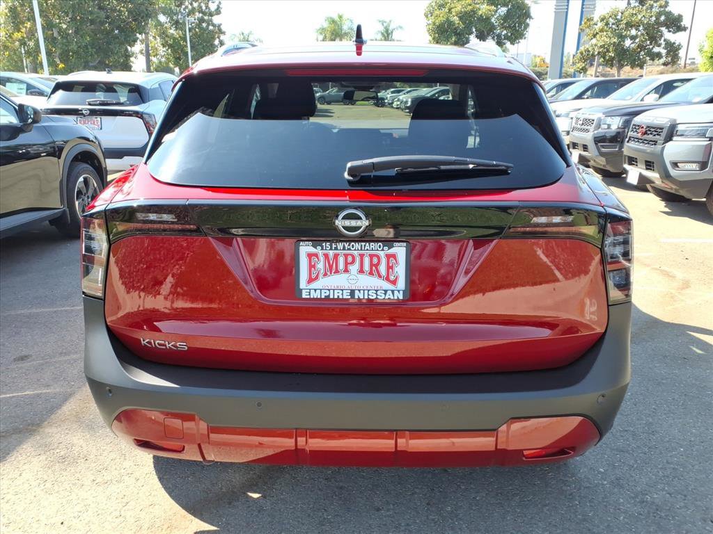 2026 Nissan Kicks SV photo 4
