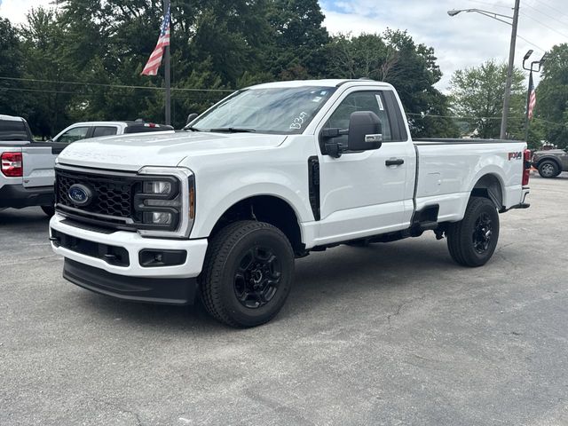 2025 Ford F-350 XL photo 2